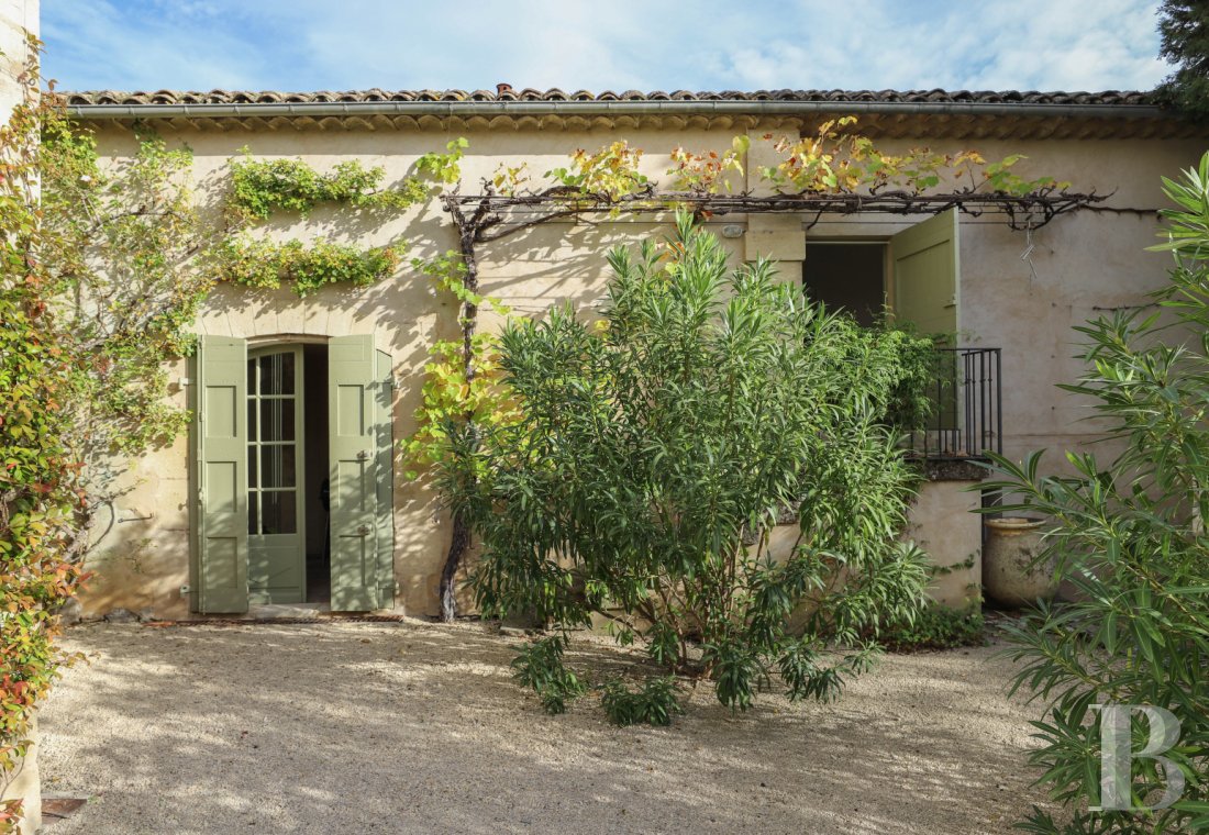 A traditional yet bold village house in the Alpes-de-Haute-Provence, to the south of Forcalquier - photo  n°42